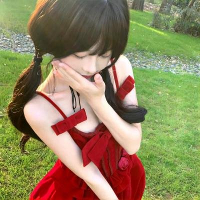 蜜桃女孩